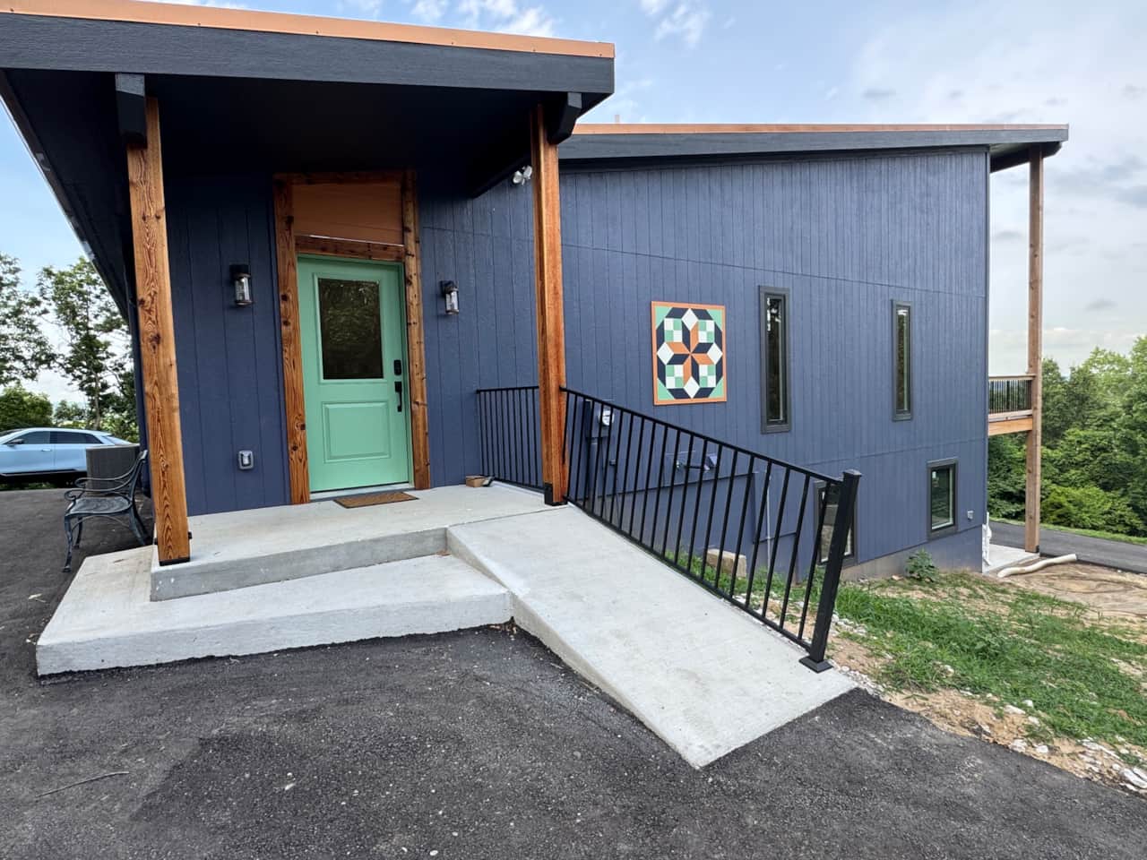 Front Door w Ramp