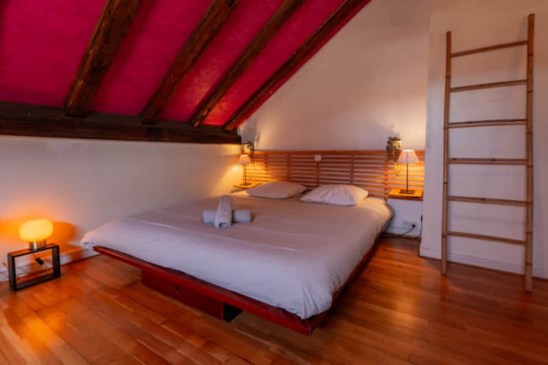 Villa de la Plume – Chambre 2 décorée avec goût