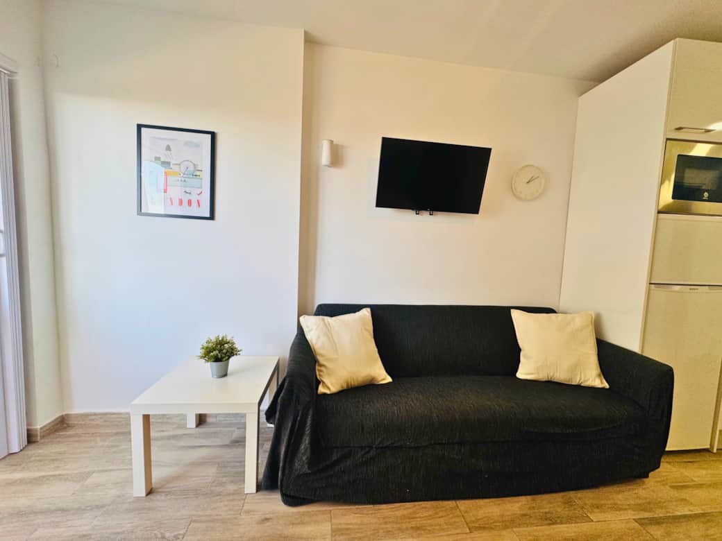 Eae1a1a6 26b5 4b36 8db4 73abd0224a5e