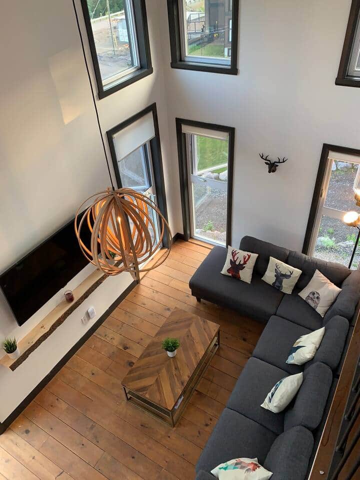 Salon 2eme étage, vue de la mezzanine