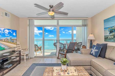 Spacious Living Room w/ Balcony Access!
