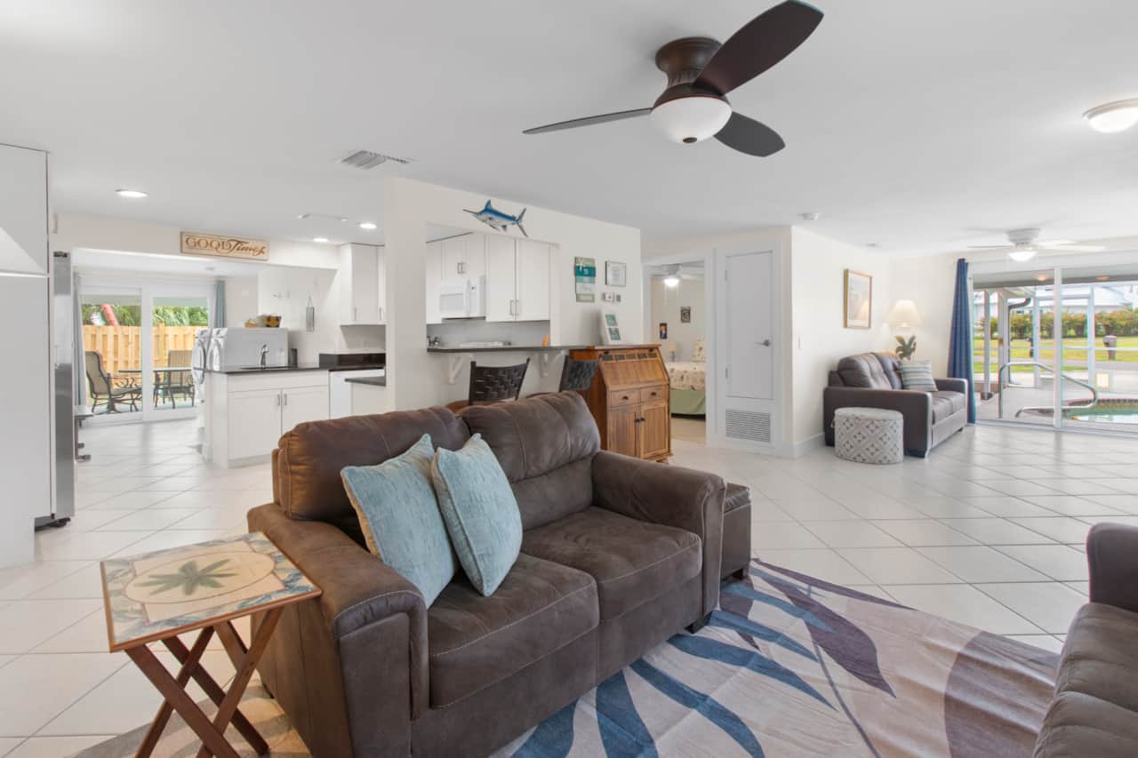 4515 100th Street W-11