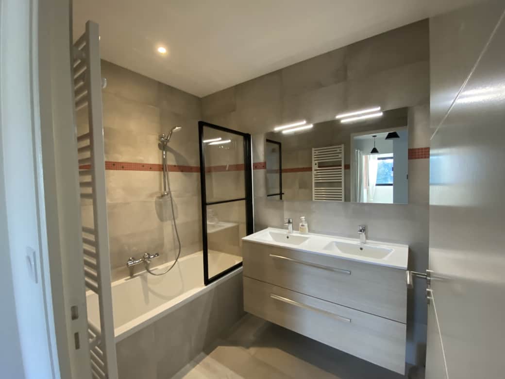 Salle de bain 1er étage