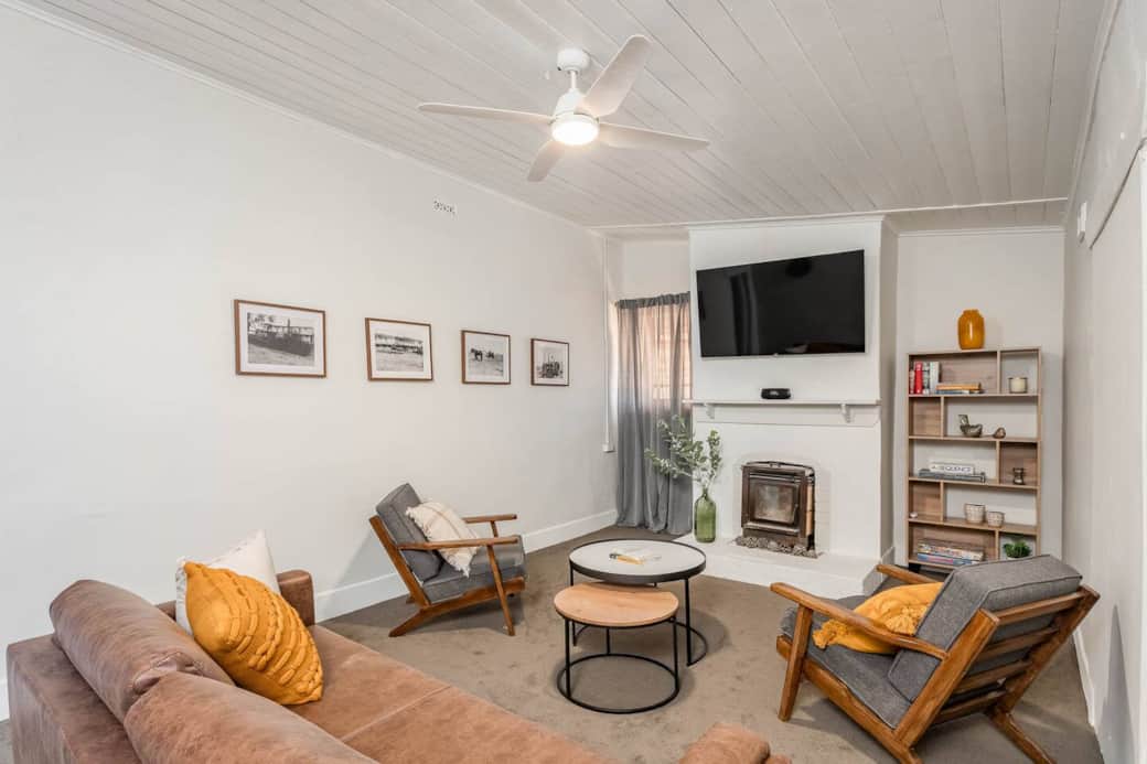 Lounge room