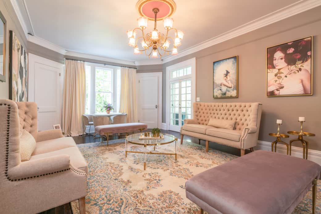 Dining Room / Sitting Room (customize for events)