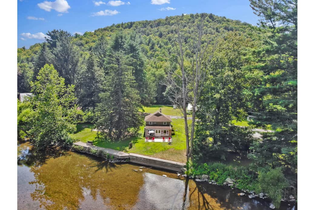 Pine Creek Retreat, firepit, bring your own firewood