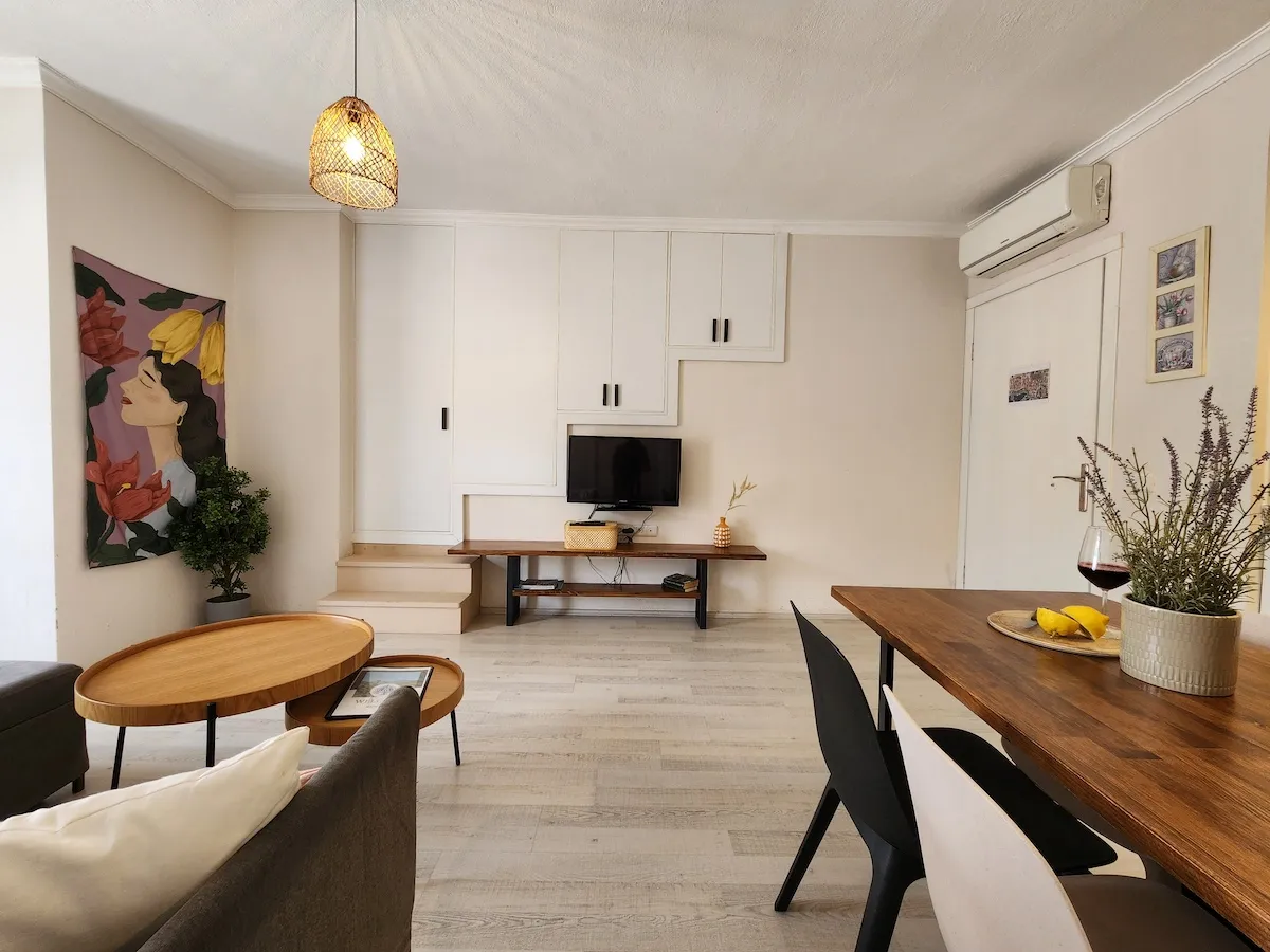Living room of Guney 5 by Villa Safiya Holiday Rentals8