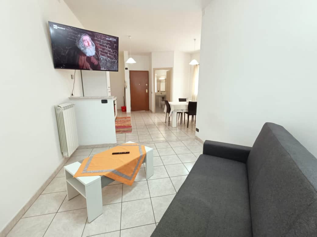 WhatsApp Image 2025-04-23 at 21.00