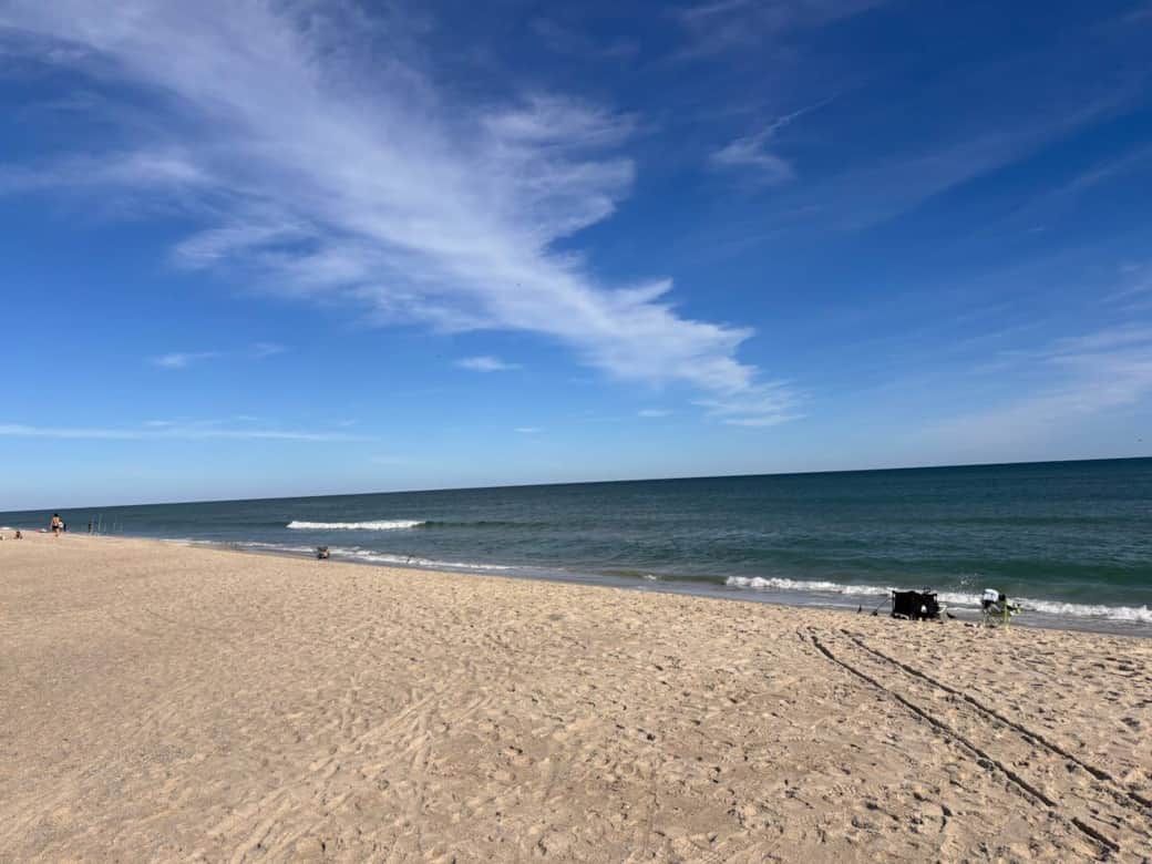 Relax, Unwind, Repeat – Your Beach Escape 🏝️
