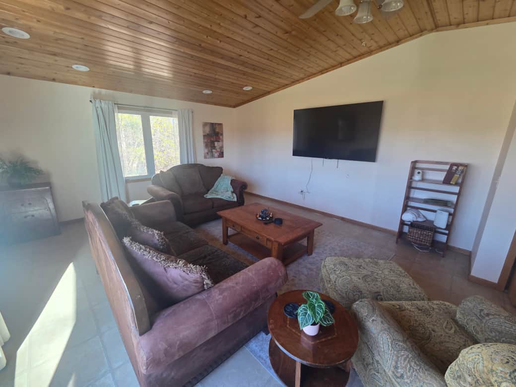Livingroom Upstairs - Main