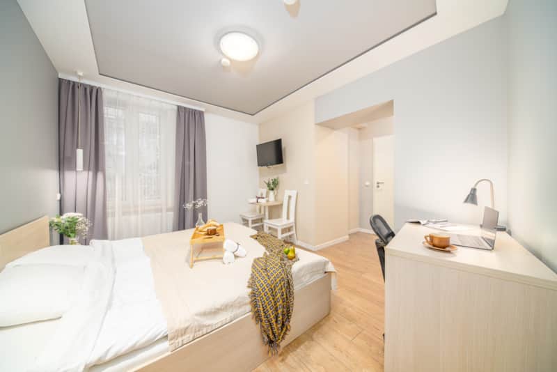 Apartment 5