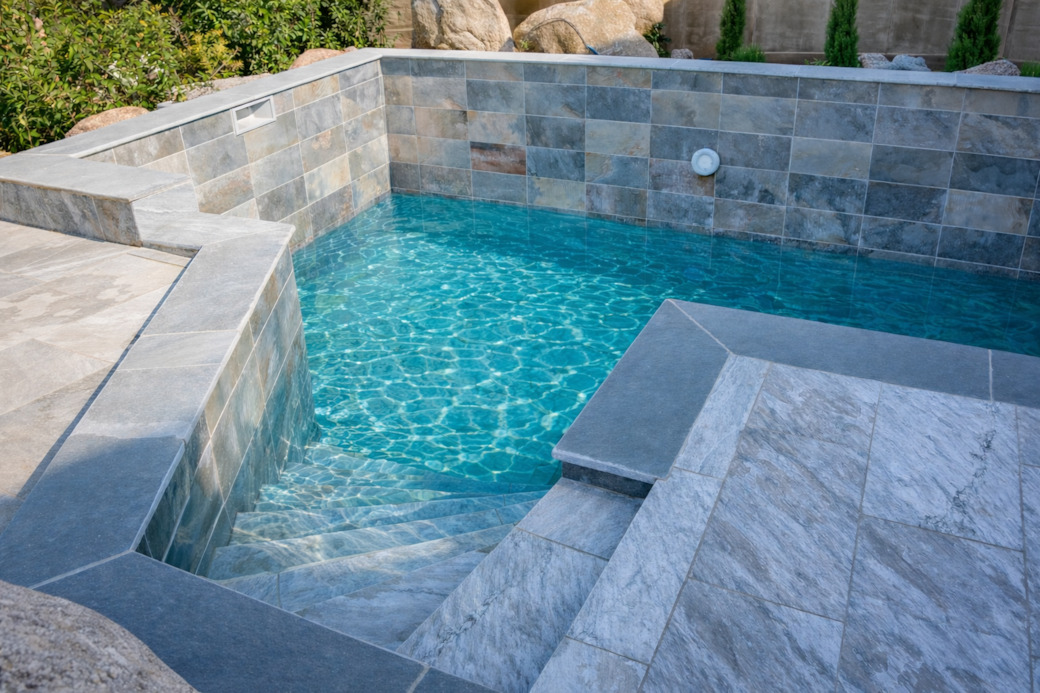 Piscine carrelée
