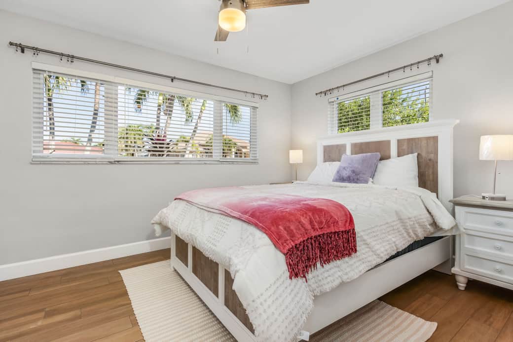 Bedroom 1_Queen