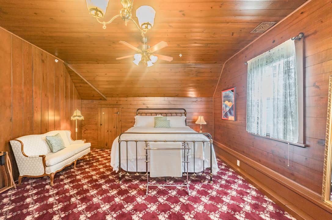 Desperado-CA King-suite-accommodation-lynchburg-va.,  with (2) standard twins as a daybed & trundle