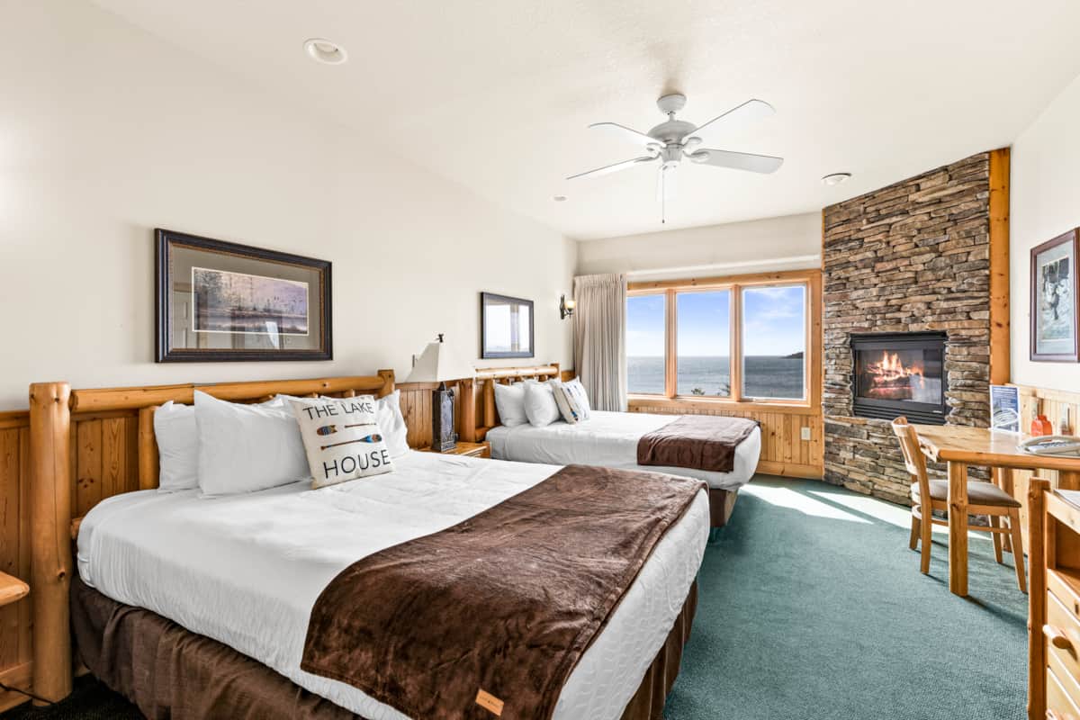 Majestic Lake Views | Studio, 2 Queen | Pools - Vacation Home in Two ...