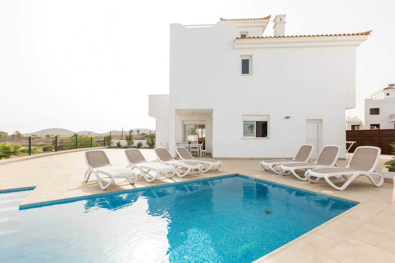 Pool (Outdoor)