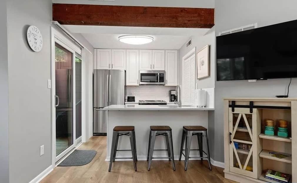 Condo 4