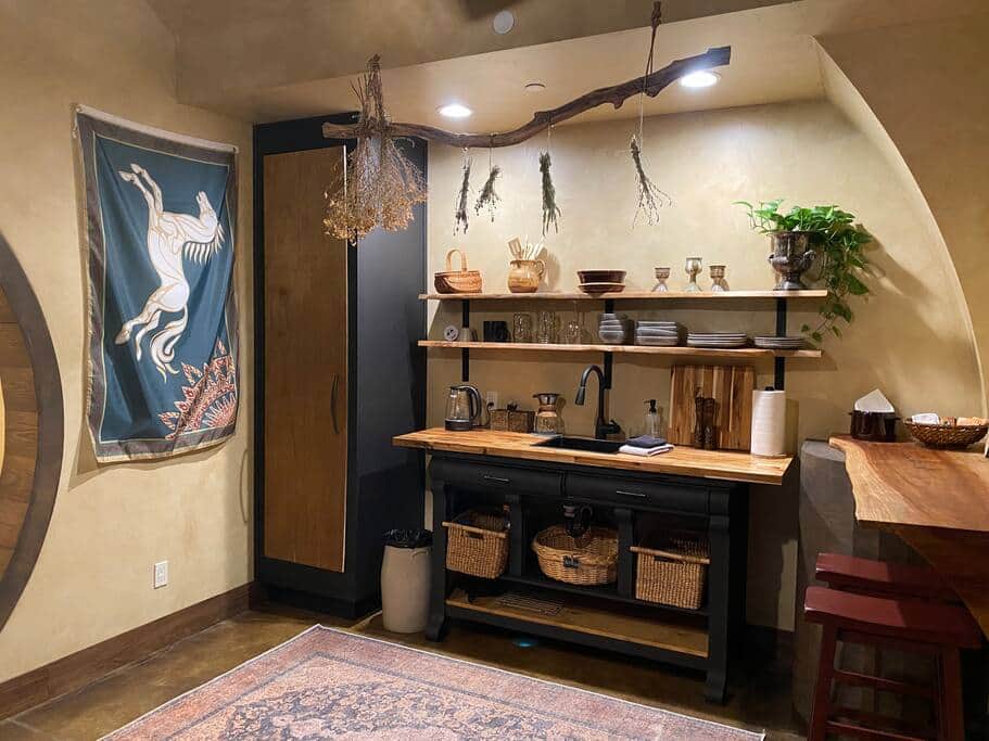 Luxurious Hobbit Hole and Second Breakfast