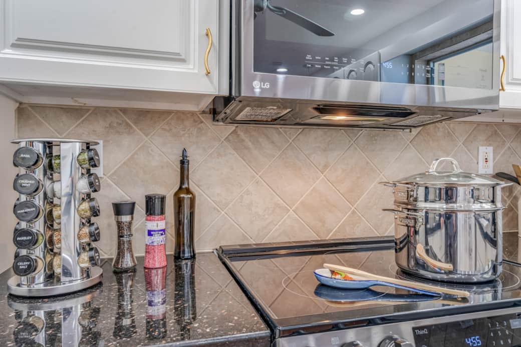 Fully equipped and stocked kitchen makes meal preparation easy