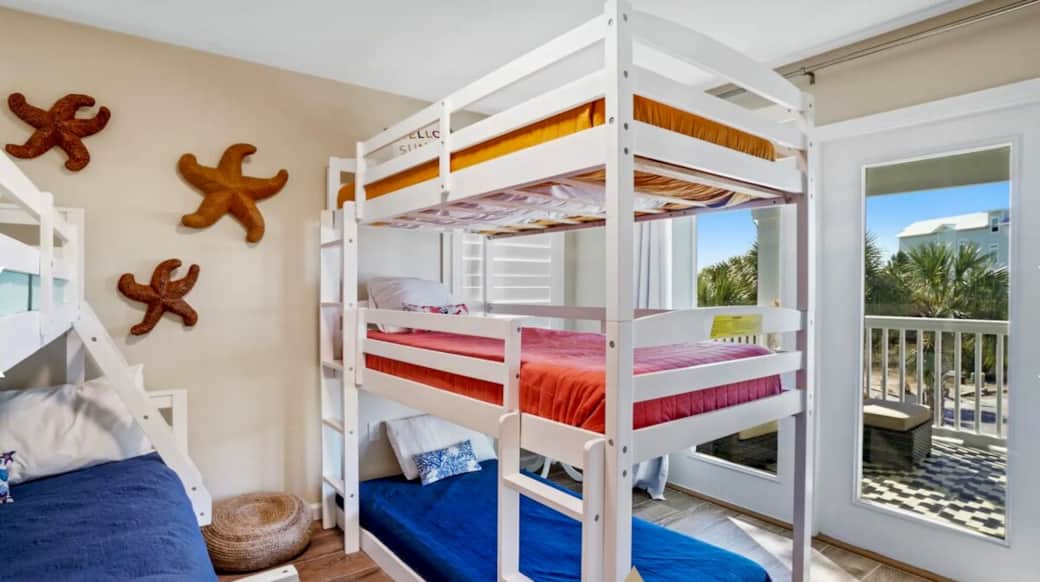 Bunk room 