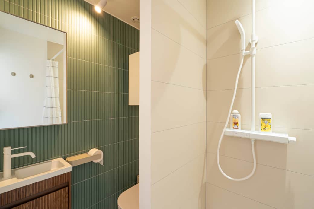 Chambre 5 - salle de bain privative