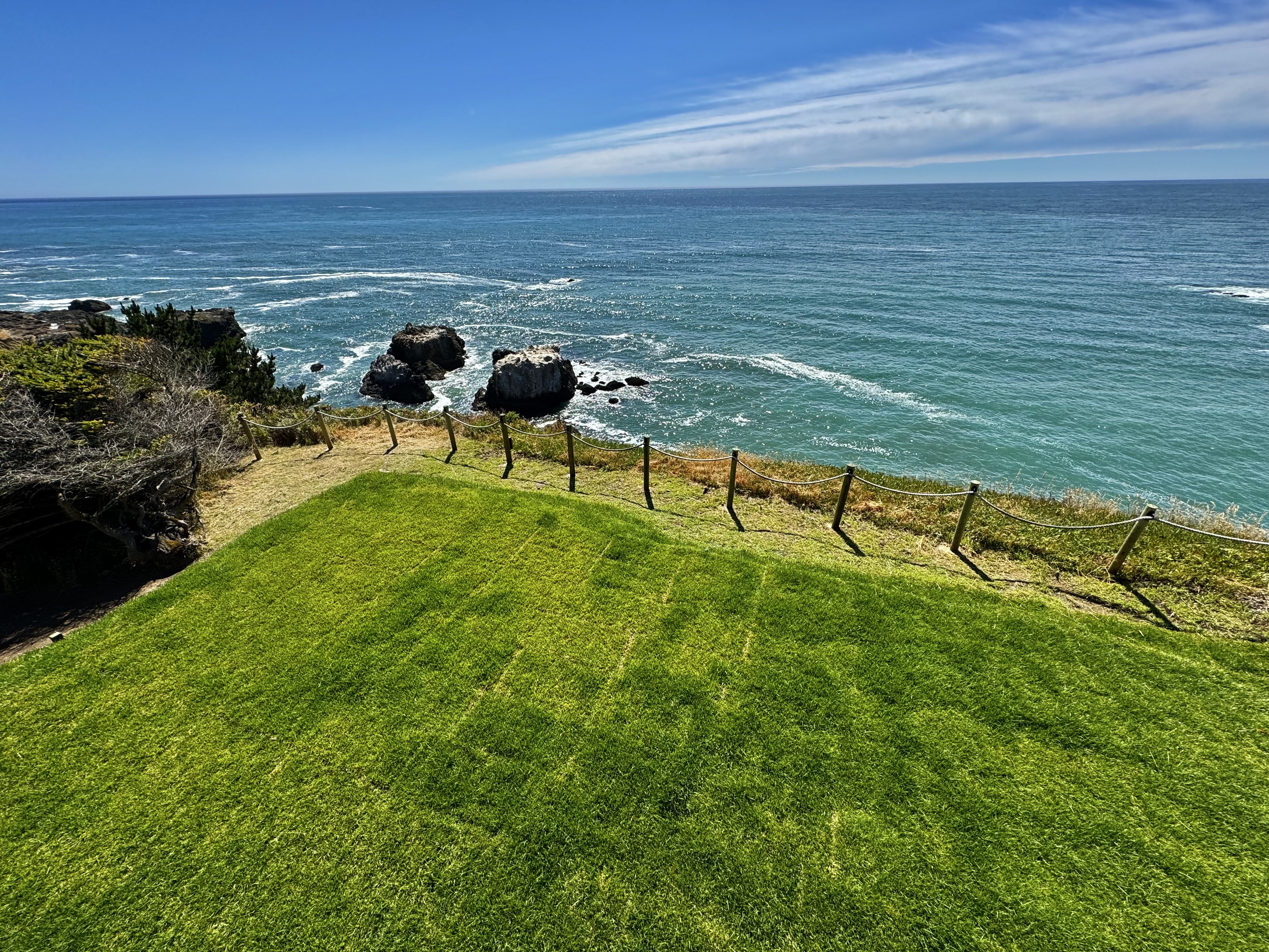 Stunning Oceanview! Private Hot Tub! Oceanfront! - Apartment in