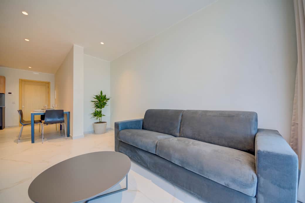 Whether you're watching a movie or simply chatting, this comfortable and welcoming space will surely Whether you're watching a movie or simply chatting, this comfortable and welcoming space will surely