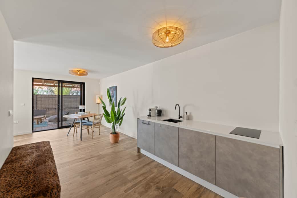 Keuken met zicht op terras