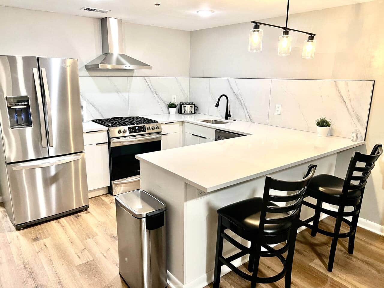 All brand new beautiful big kitchen fully loaded with all the amenities.