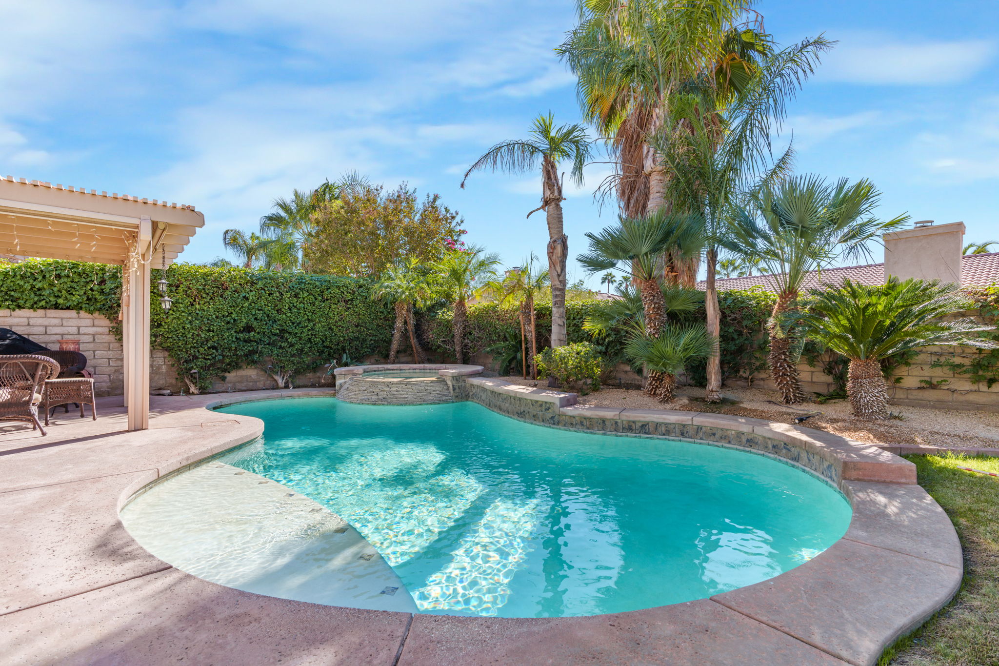 MusicLovers Pool/Spa, Game Room & Bocce Oasis