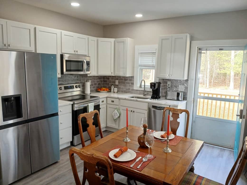 Kitchen with dishwasher Kitchen with dishwasher