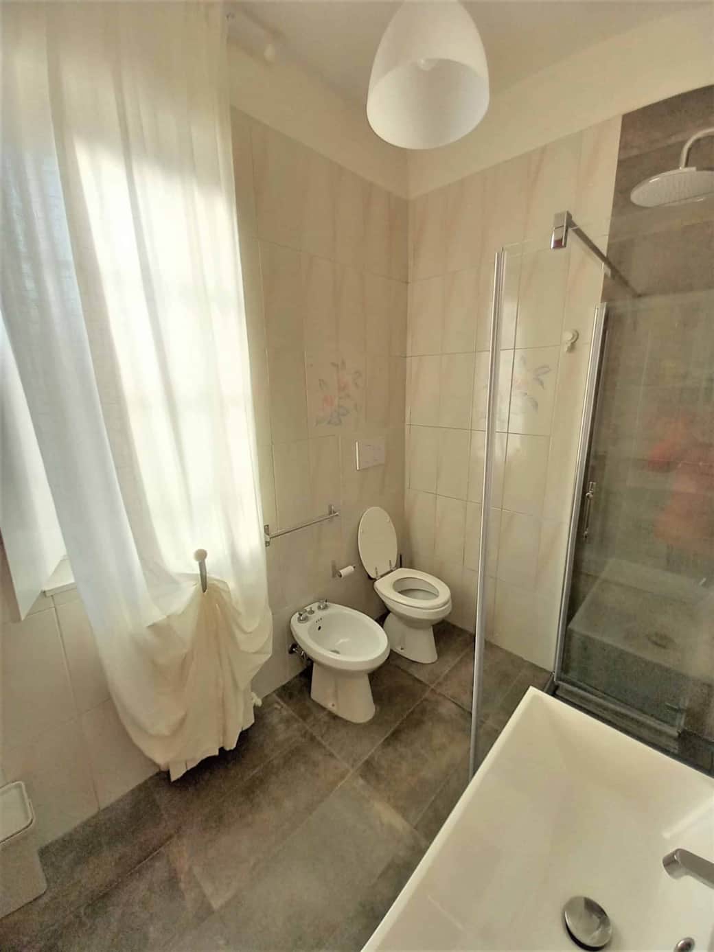 Bagno - panoramica da ingresso