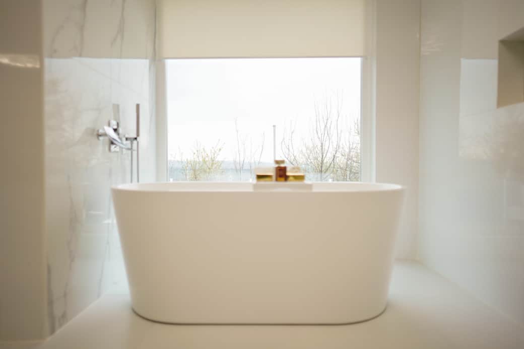 Bathroom 1 - bathtub