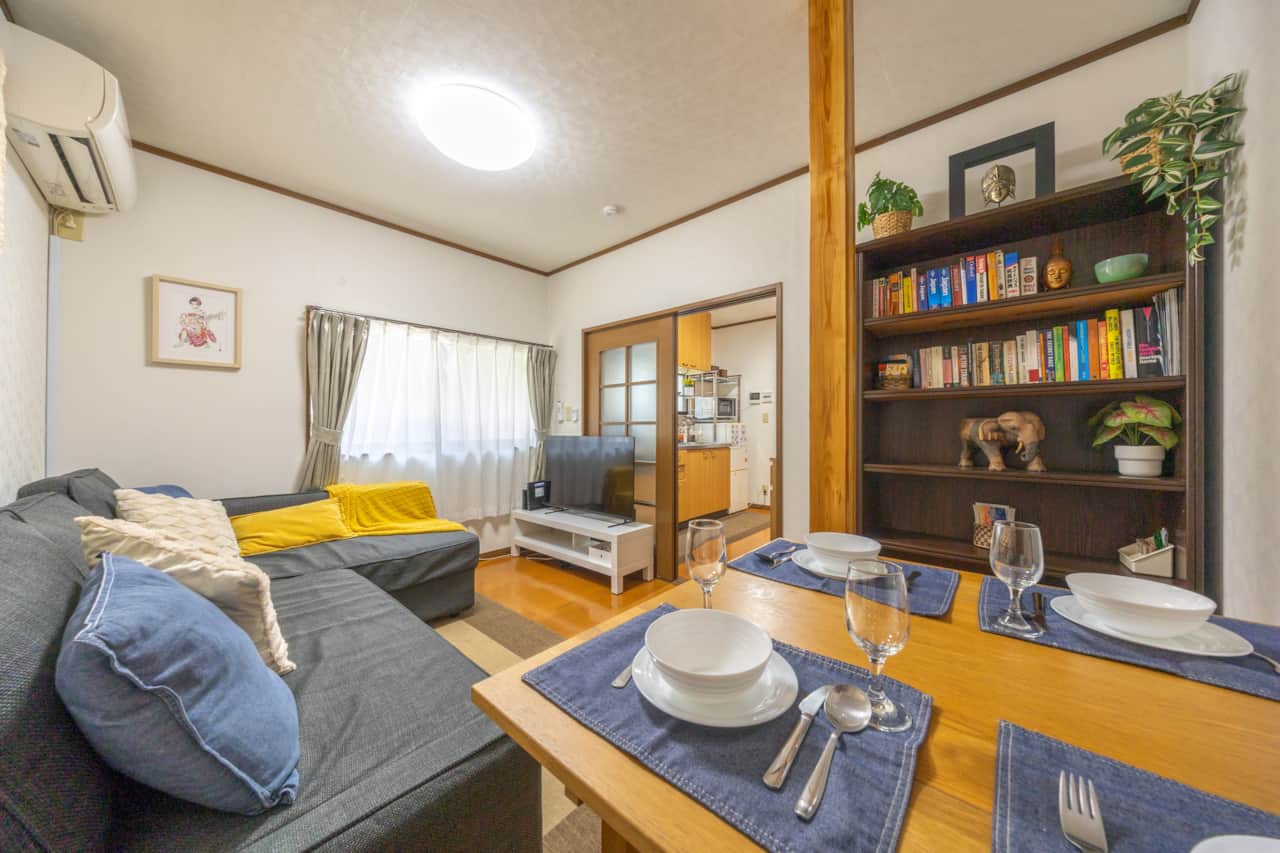 Open-plan feel that blends entertainment and daily convenience seamlessly