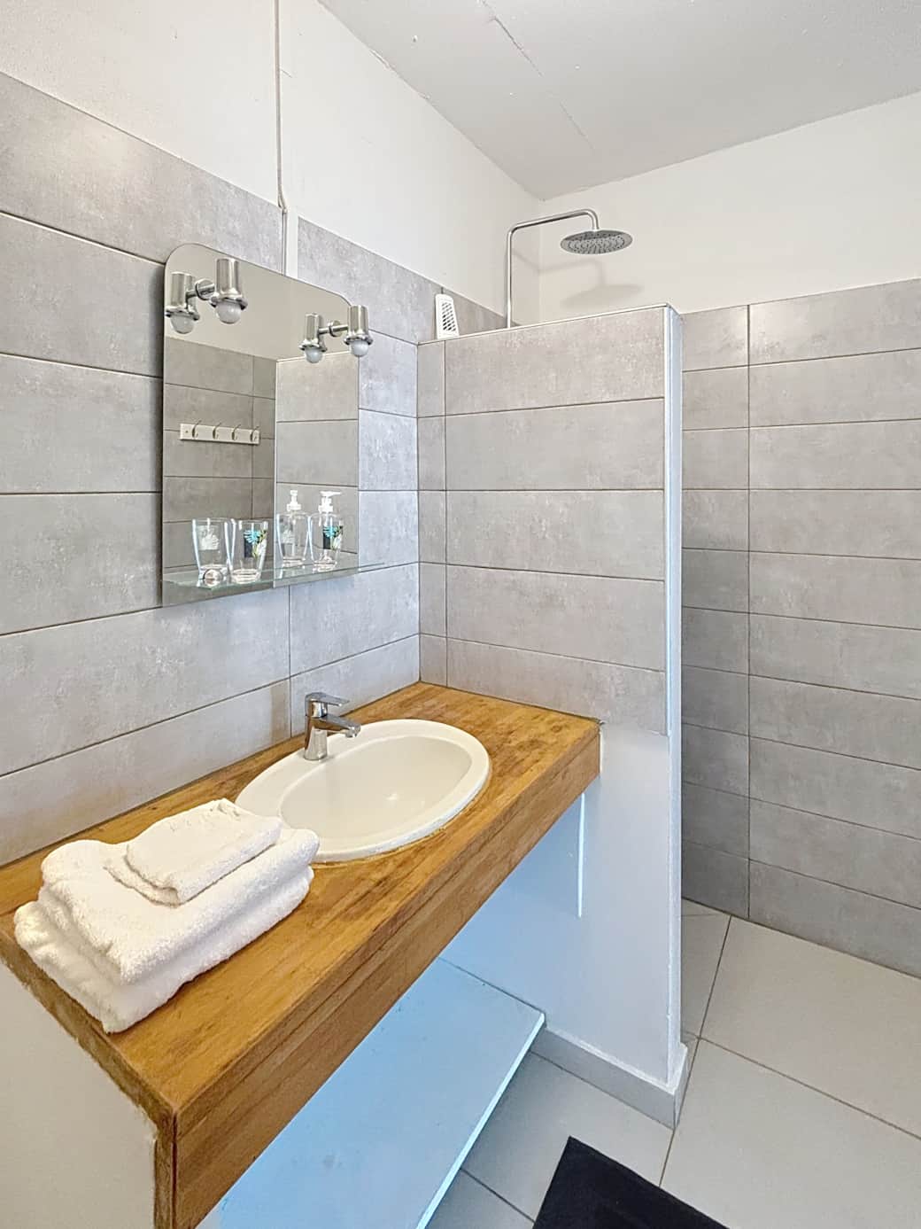 Salle de bain 1 Salle de bain 1