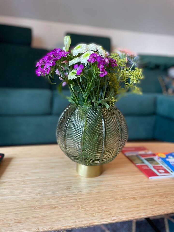 Living room detail with flowers