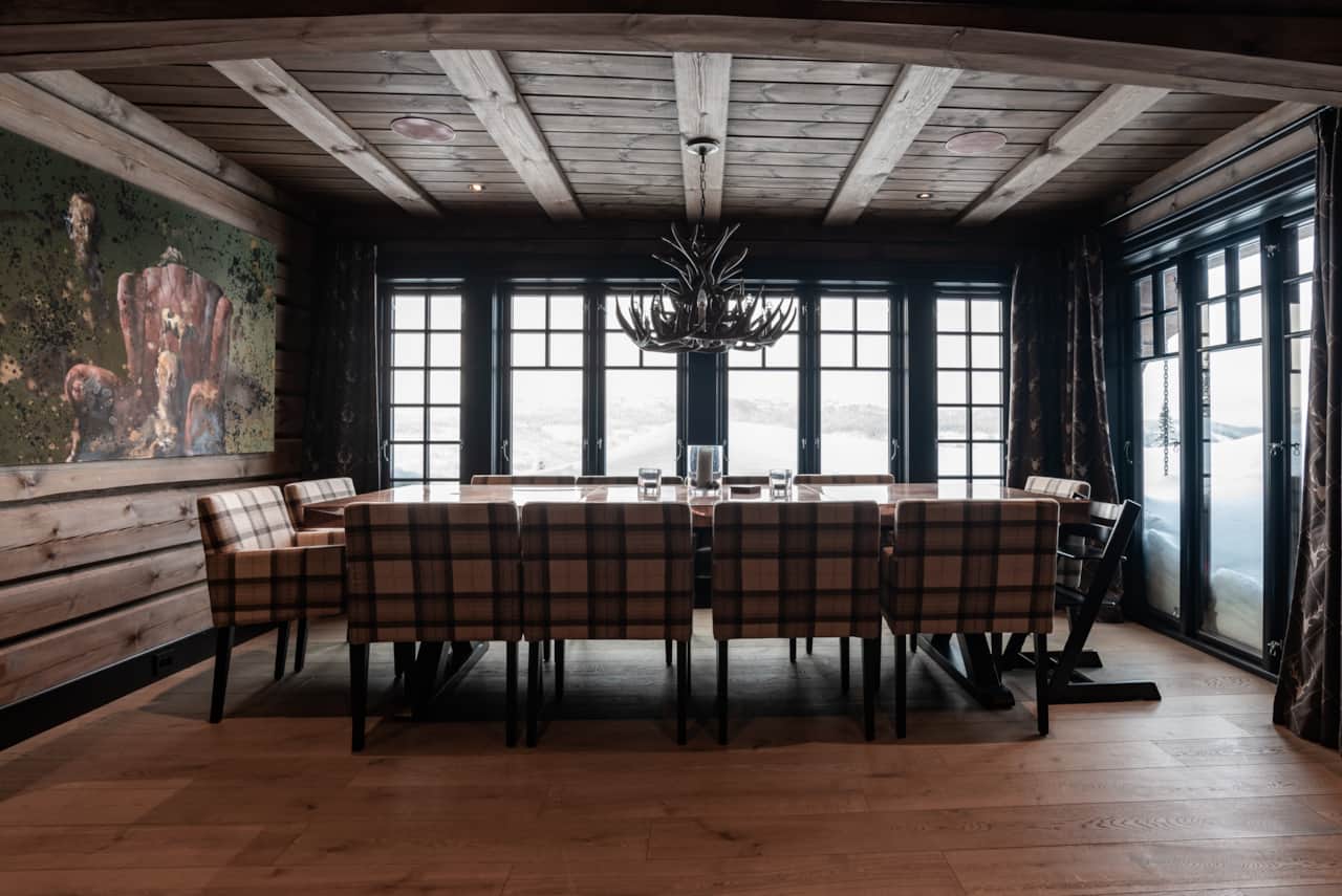This large table can have all 12 guests seated. 
