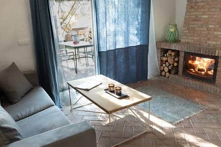 salon con chimenea