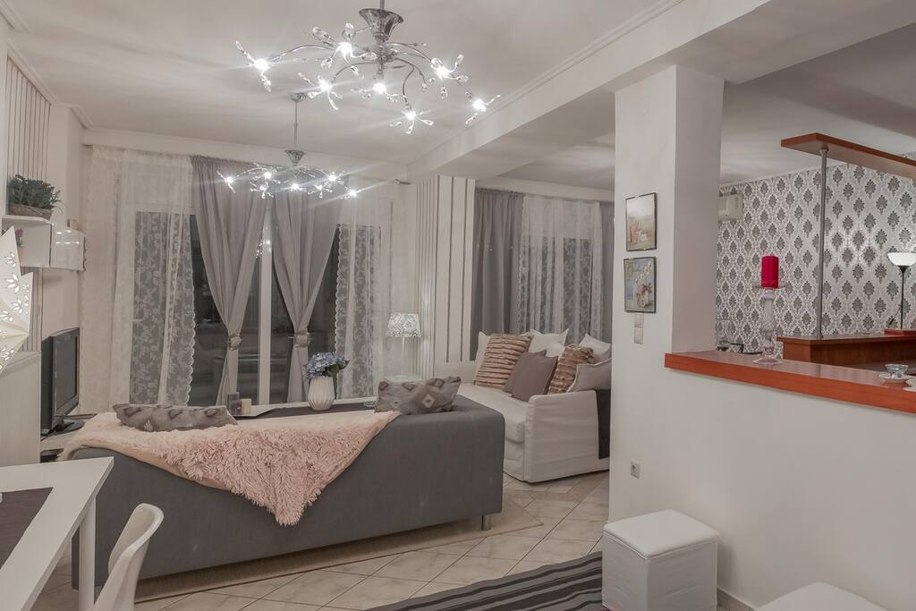 Luxury City Center Apartment