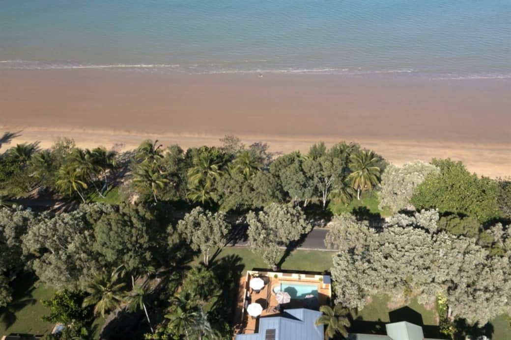 Latitude 17 - Aerial view