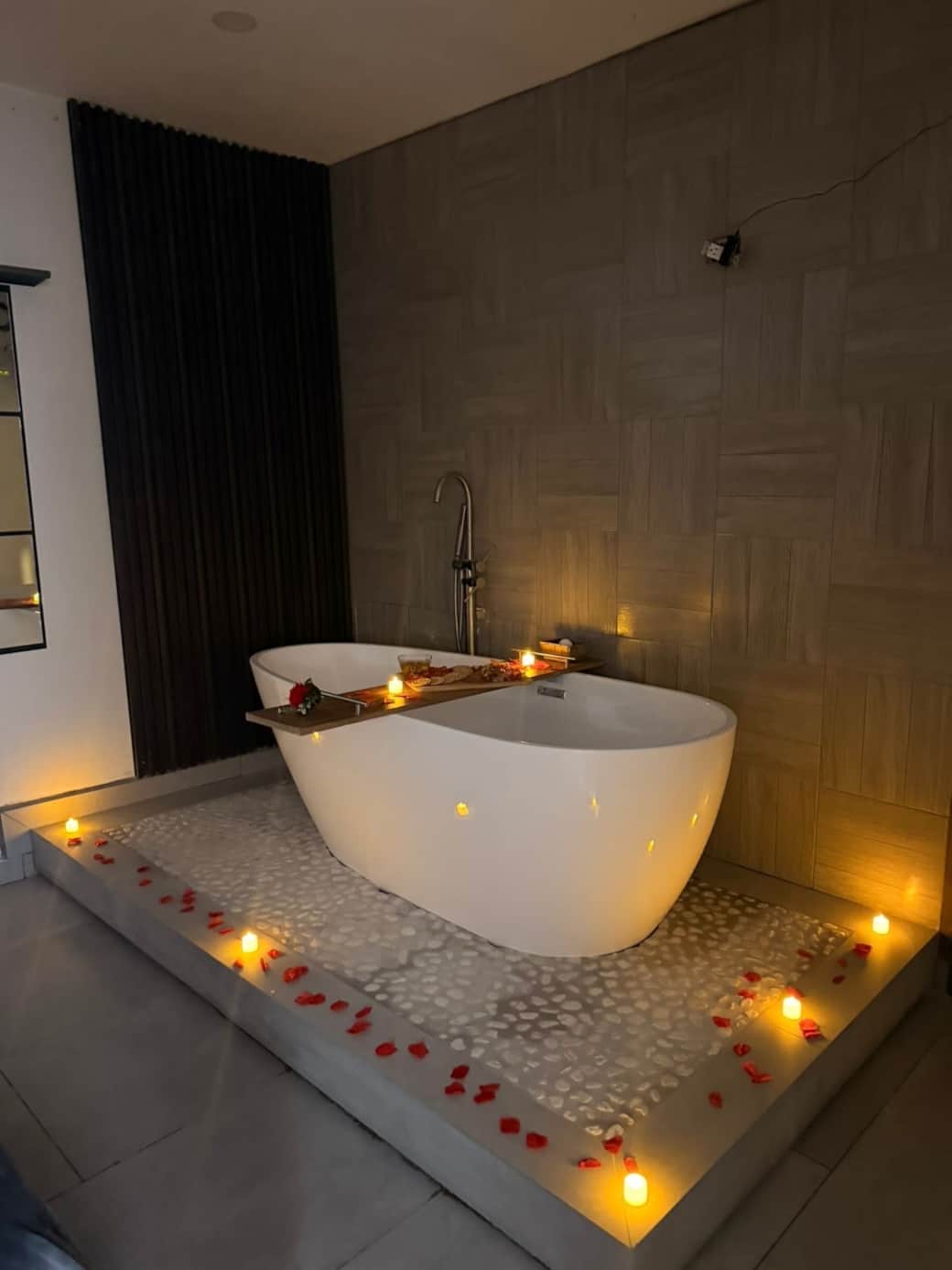 Image picker B7AB48E7 D7D7 48AC 912C CA30057A5766 10281 0000021AB4D0C3A1