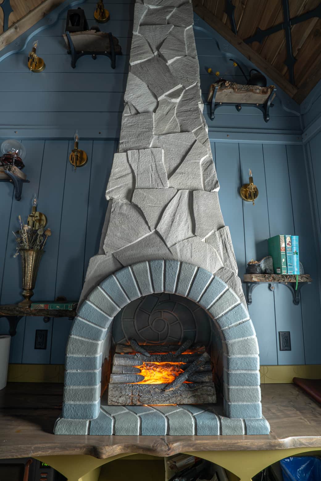 Gingerbread Fireplace