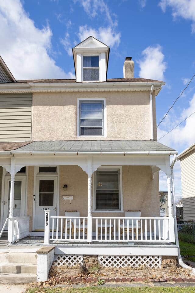 Welcome to your home away from home — a classic twin house with a welcoming front porch perfect for relaxing. Located in a quiet, walkable neighborhood just steps from shops, restaurants, and the train to Philadelphia.