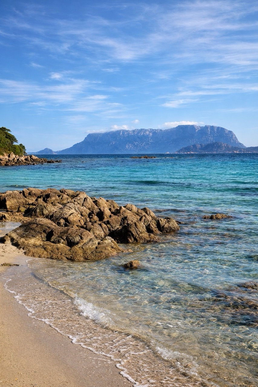 Sonnenuntergang Pittulongu Bucht Tavolara