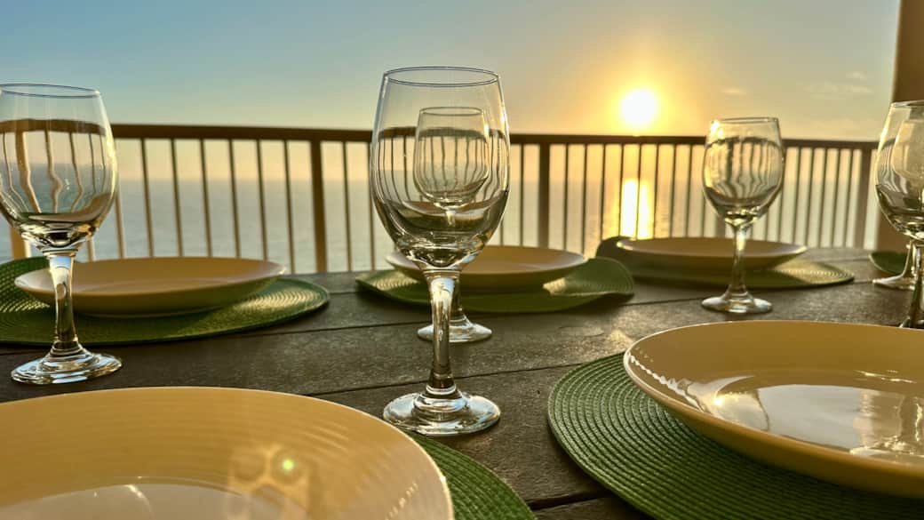 Balcony Dining Balcony Dining