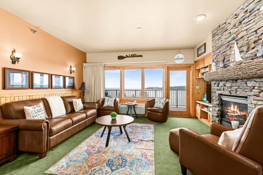 A gathering space for family, friends, and unforgettable views A gathering space for family, friends, and unforgettable views
