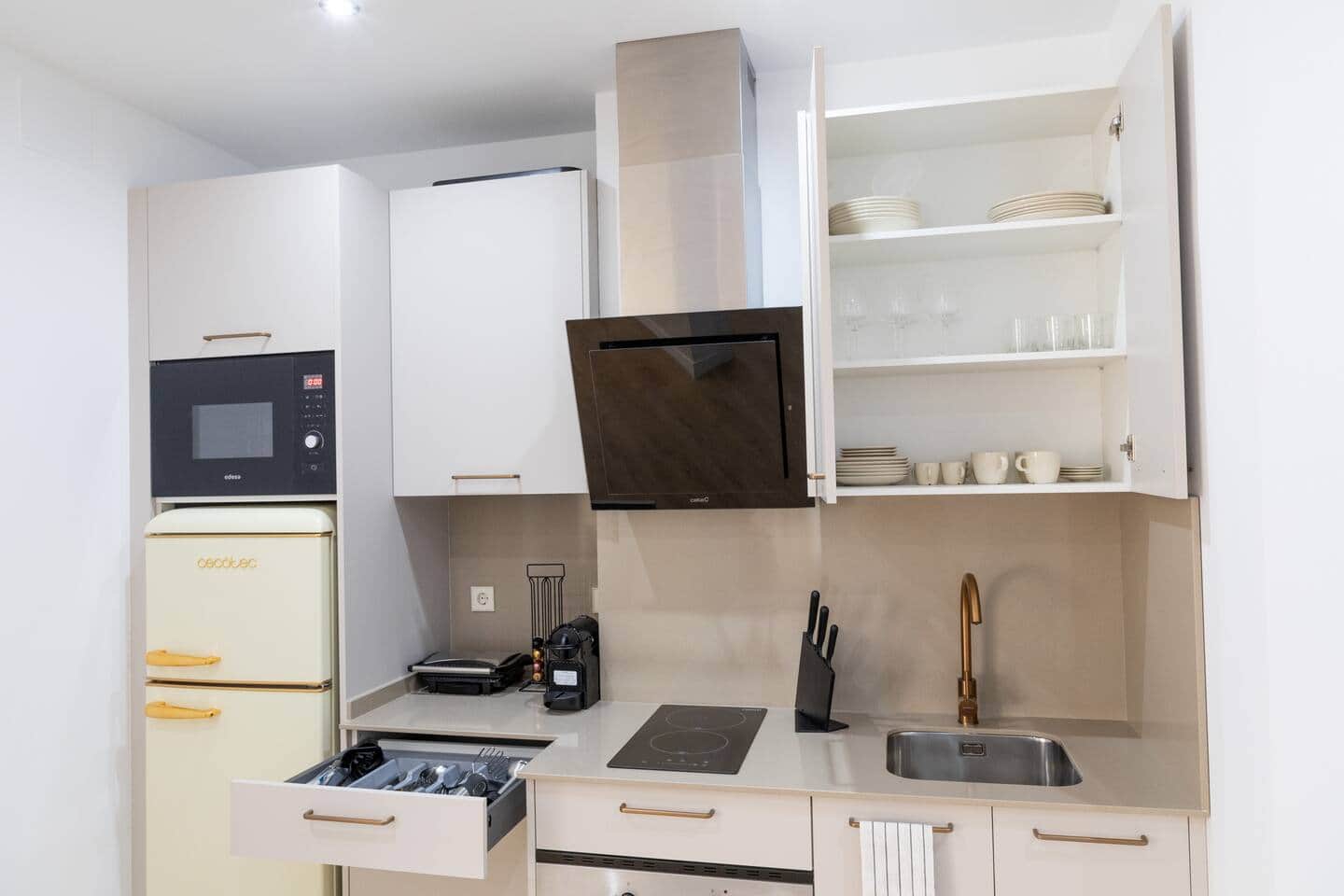 Apartamento moderno céntrico con AC y Luz natural — foto 6