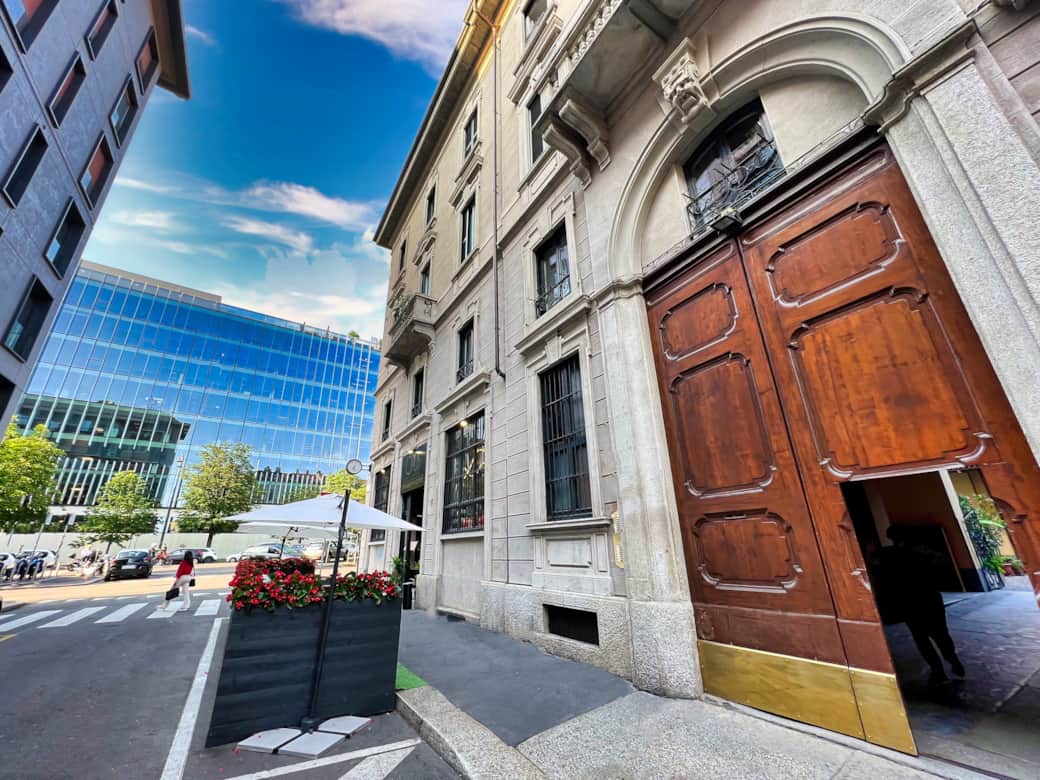 Beb-bed-and-breakfast-milano-centro-citta-milan-city-centre-brera-moscova-garibaldi-eco-budget-stay-
