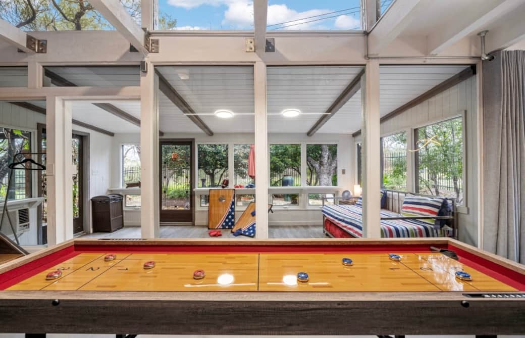 shuffle board table