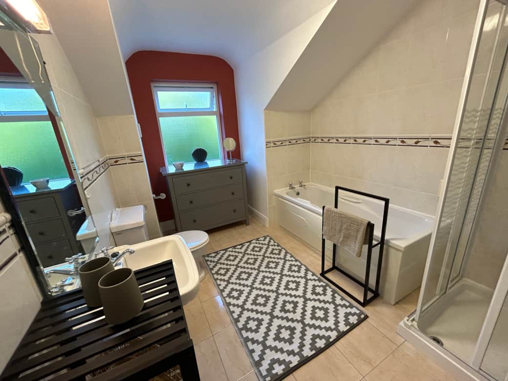 Bathroom 4 Bathroom 4